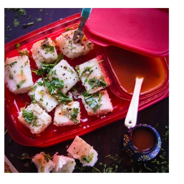 Leak Proof and Microwave Safe Lunch Box