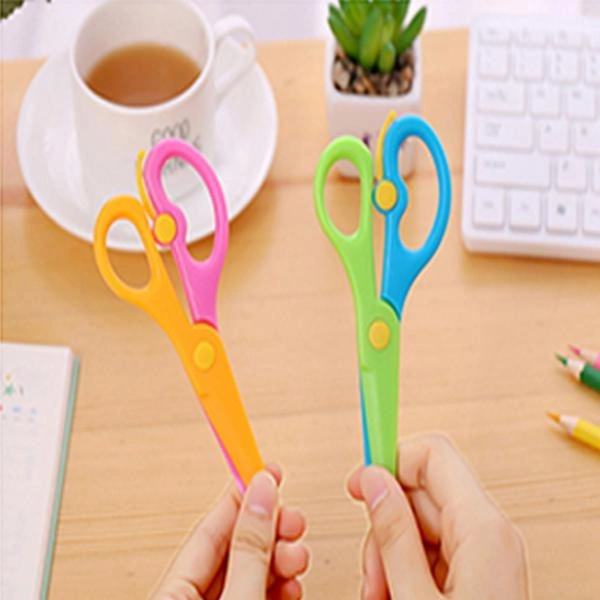 (Stock Out) Kids Handmade Plastic Safety Scissors Safety Scissors