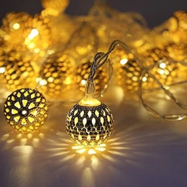 Metal Ball LED Lights (16 Lamp Light)