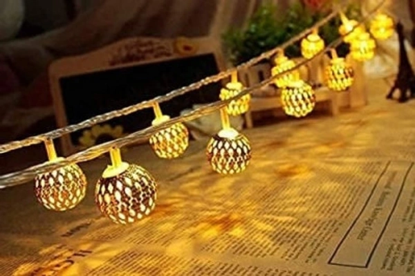 Metal Ball LED Lights (16 Lamp Light)