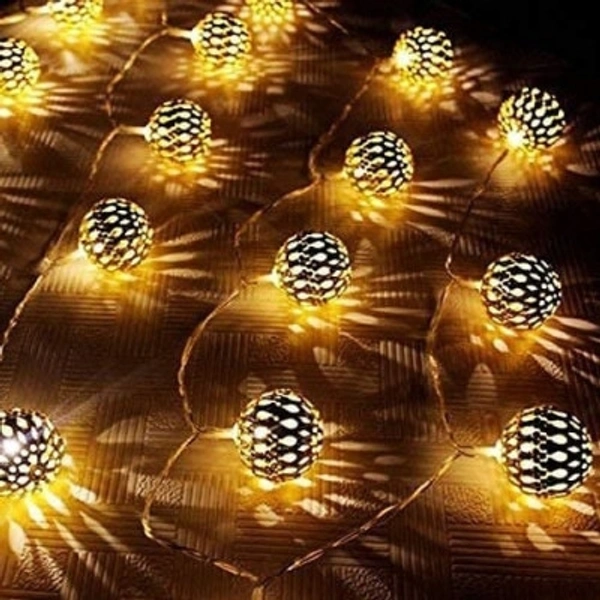 Metal Ball LED Lights (16 Lamp Light)