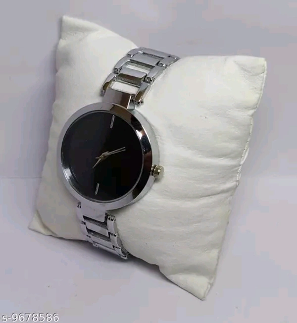 Analog Watch ⌚ Silvar metal Analog Watch ⌚ - Free Size
