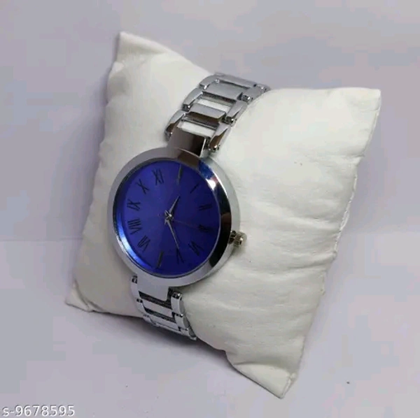 Analog Watch ⌚ Silvar metal Analog Watch ⌚ - Free Size