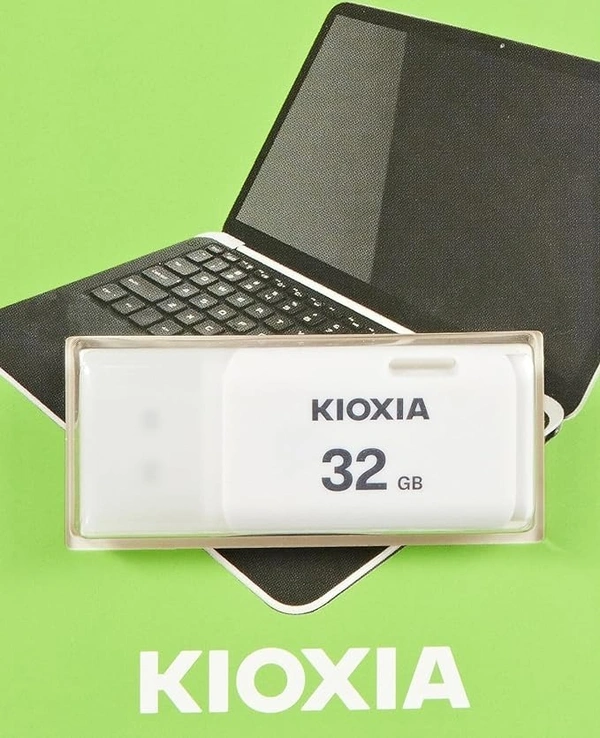 KIOXIA 32 GB PENDRIVE 2.0