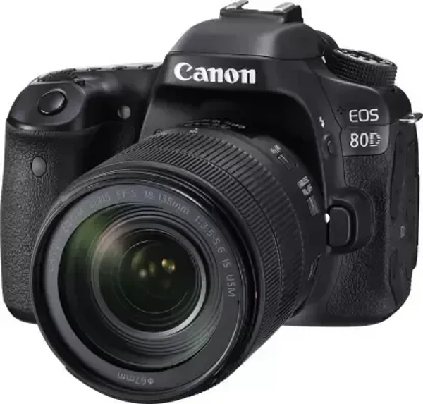 CANON 80D WITH 18-135 MM