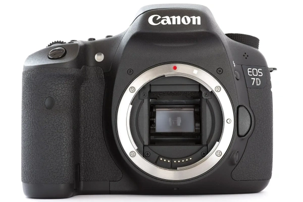 CANON 7D BODY