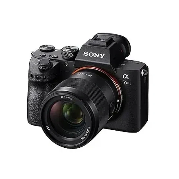 Sony E Mount Sony FE 35mm F1.8 Full-Frame Lens (SEL35F18F) | Standard Prime |Product Photography