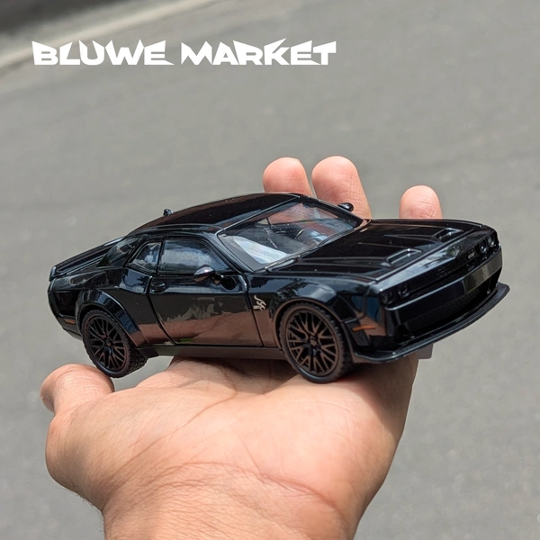 Dodge Challanger Srt Demon 1/32 Premium Diecast Car  - Black