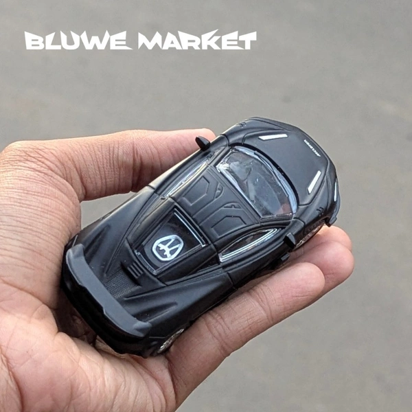 McLaren 720S 1/43 Scale Diecast Car - Black