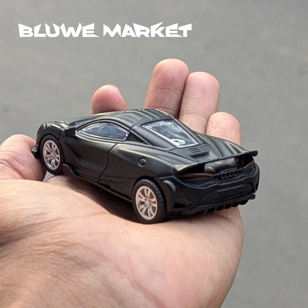 McLaren 720S 1/43 Scale Diecast Car - Black