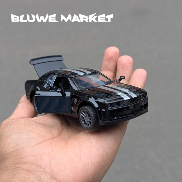 Dodge Hellcat 1/36 Metal Diecast Car With Light & Sound - Black