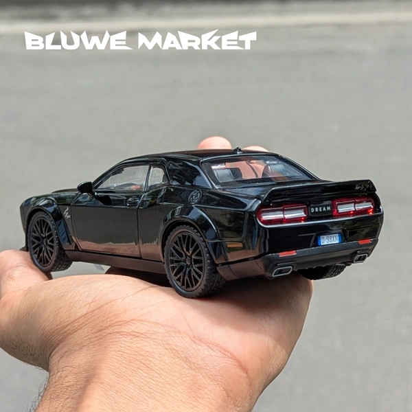 Dodge Challanger Srt Demon 1/32 Premium Diecast Car  - Black