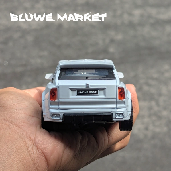 Rolls Royce Cullinan SUV Model Car 1/32 Scale Zinc Alloy Diecast 