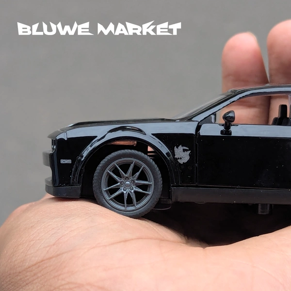 Dodge Hellcat 1/36 Metal Diecast Car With Light & Sound - Black