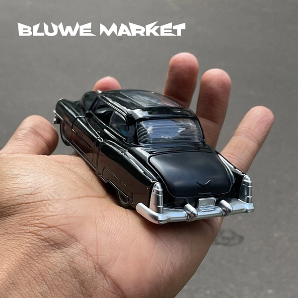 Cadillac Black Vintage 1/36 Scale Diecast Car 