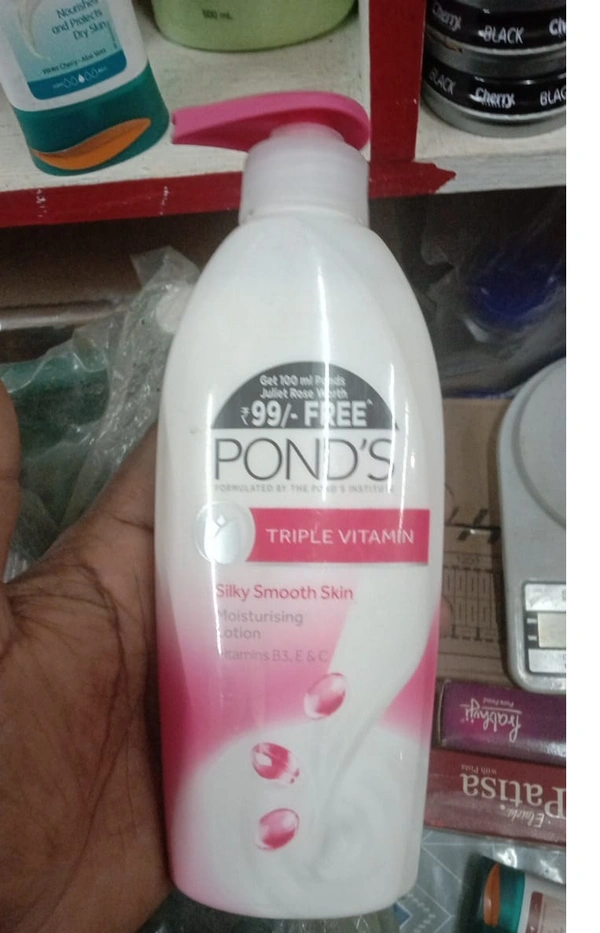 Pond's body lotion 275ml