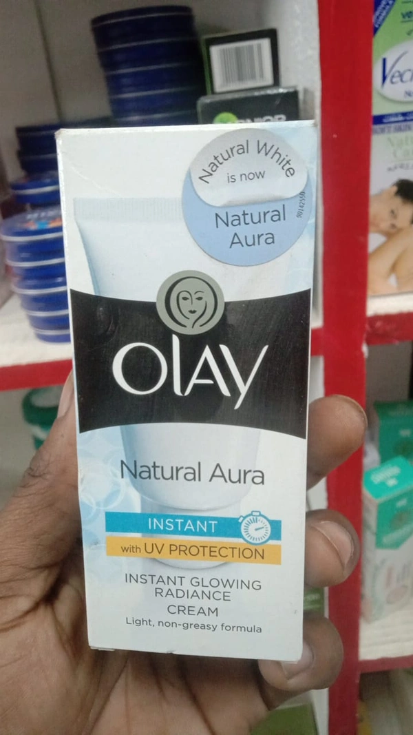 Olay Natural Aura - 08/24