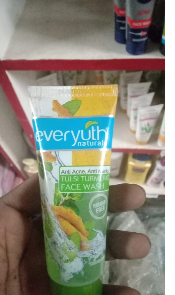 Everyuth naturals face wash 50g