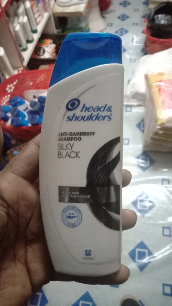 head& shoulders anti-dandruff shampoo Silky Black - 340ml