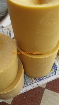 SHAHADWALE Beeswax - Natural Food Grade, Double Filtered - for superior quality in cosmetics, candles, and crafts - Big Blocks, Single Filtered
