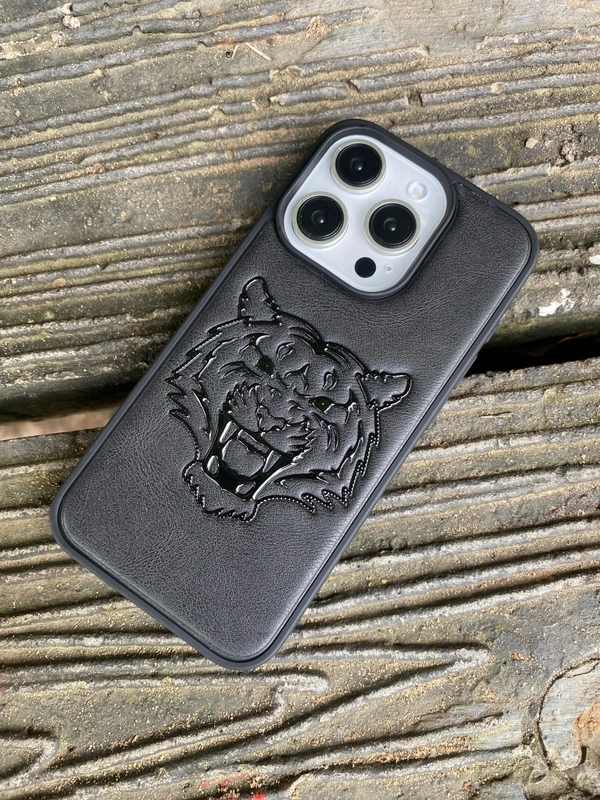 Generic  I Phone Embossed Stylish Premium Case For 11 To 16 Series - i Phone 15