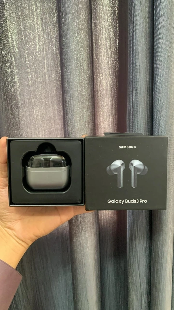 Samsung Galaxy Buds 3 Pro  - Gray