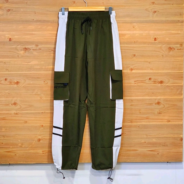 Skiyex Trending cargo pants are a versatile and practical choice for casual wear.