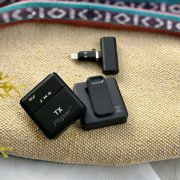 Dual Wireless Mic for Interviews, Podcasts, ASMR Recording, Youtube Videos and Vlogs Mobile Microphone (Black)