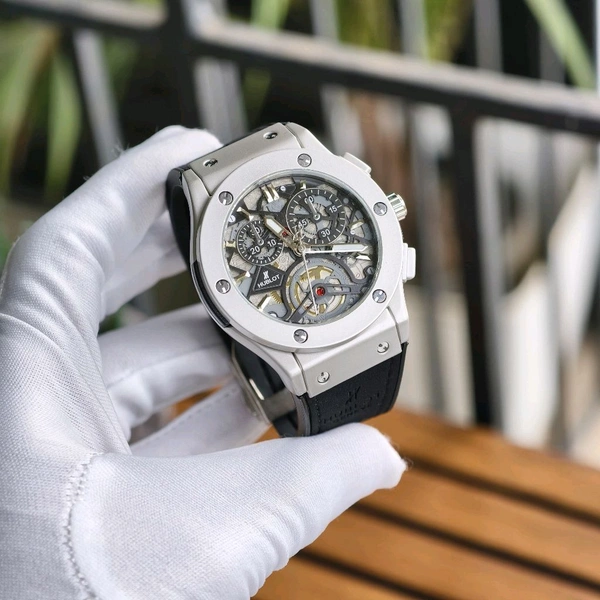 Analog High Quality Quartz Movement Collection With High Quality Strap Best finishing Body & Case