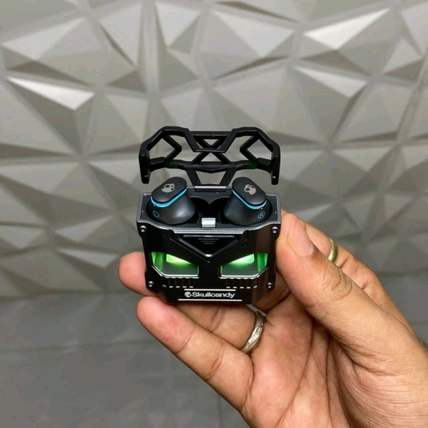 Z27 High Quality Metal Body Tws With Premium Neck Chain, Best Gaming Wireless Buds 