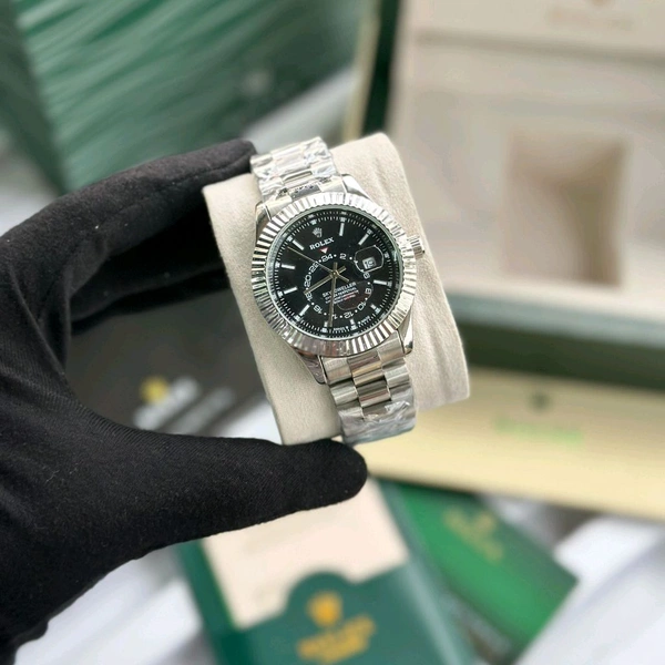 Analog Day Date High Quality Quartz Movement Collection With High Quality Strap Best finishing Body & Case