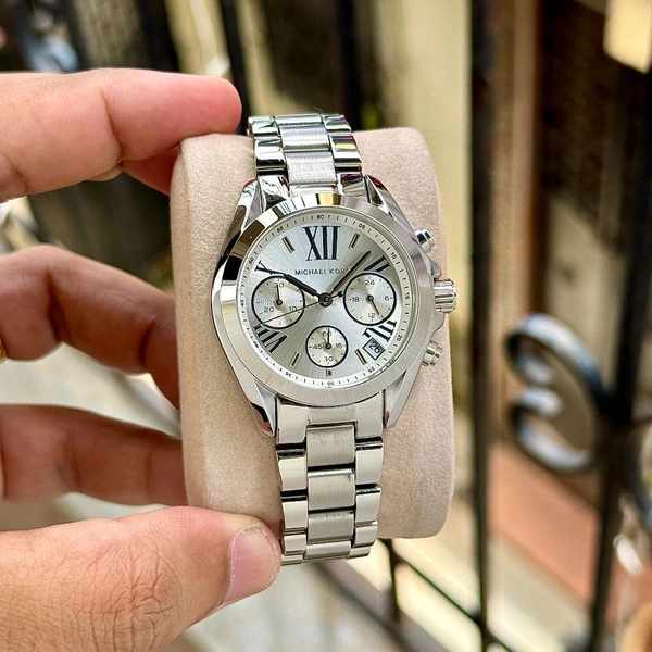 Analog MK7257 Quartz Chronograph Watch For Her