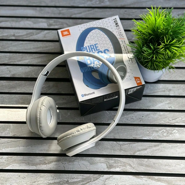 Wireless Earphone Headphones With Microphone Lightweight, For Music Lovers & Professionals - Suitable for Travel, Office & Home, 5-6 Hours Playback Time, High Quality Model