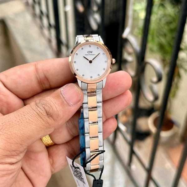 Analog DW00100208 Original Heavy Quality Watch