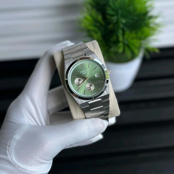 Most Demanded Analog Quartz Movement Watch With High Quality Strap Best finishing Body & Case