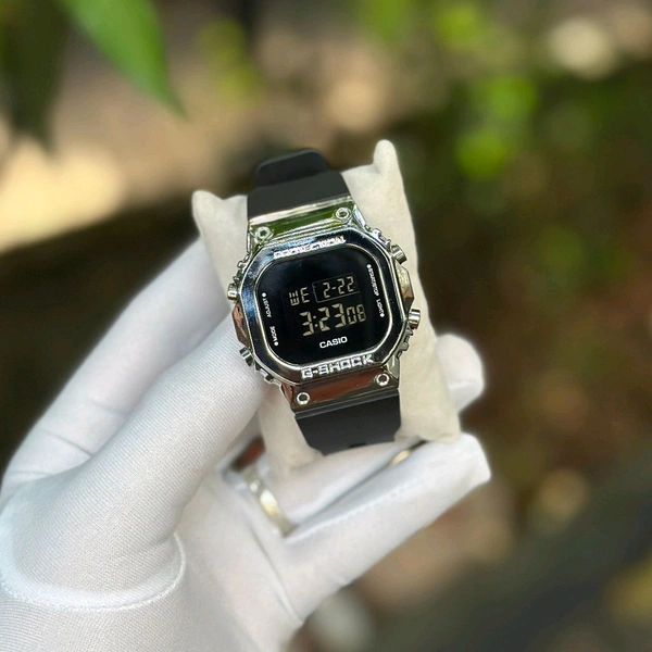 Most Demanded Digital High Quality Watch With High Quality Strap Best finishing Body & Case 