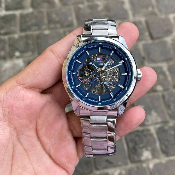 ANALOG AUTOMATIC TOP QUALITY COLLECTION WITH HIGH QUALITY STRAP BEST FINISHING BODY & CASE