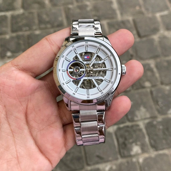 ANALOG AUTOMATIC TOP QUALITY COLLECTION WITH HIGH QUALITY STRAP BEST FINISHING BODY & CASE