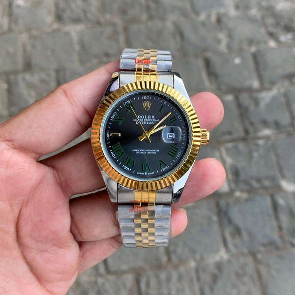 Analog Day Date High Quality Quartz Movement Collection With High Quality Strap Best finishing Body & Case