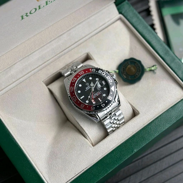 Most Demanded Analog Watch With High Quality Strap Best finishing Body & Case