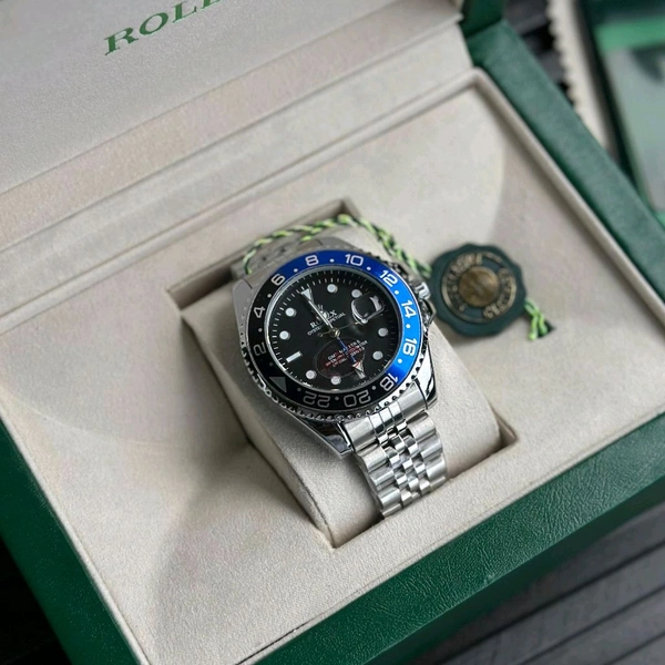 Most Demanded Analog Watch With High Quality Strap Best finishing Body & Case