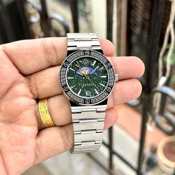 Analog Sun-Moon Working Pure Quality Original Quartz Machinery Watch