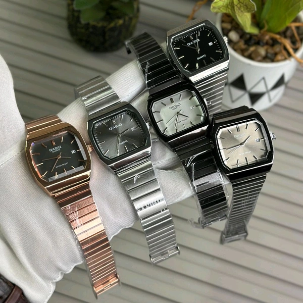 Most Demanded Analog Watch With High Quality Strap Best finishing Body & Case