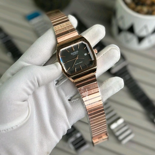 Most Demanded Analog Watch With High Quality Strap Best finishing Body & Case