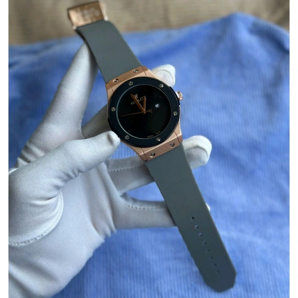 Most Demanded Analog High Quality Watch With High Quality Strap Best finishing Body & Case