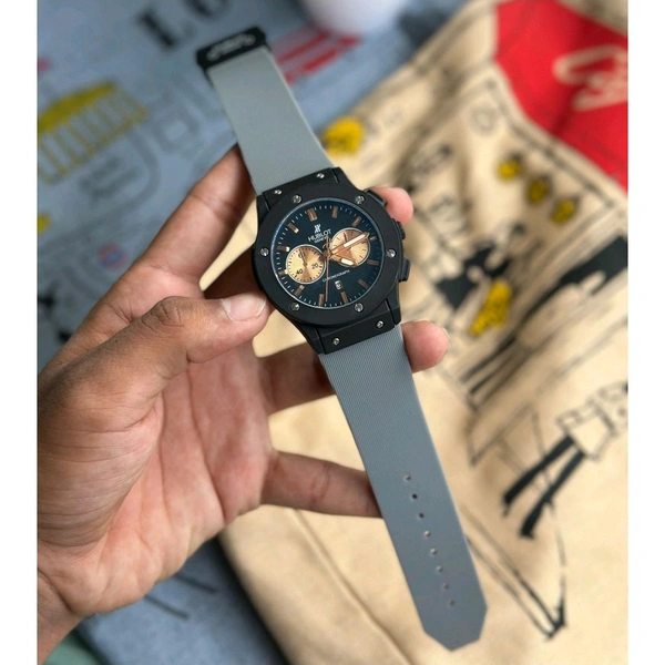 Most Demanded Analog High Quality Watch With High Quality Strap Best finishing Body & Case