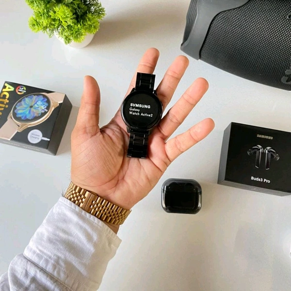 Most Awaited Budget Combo | Active 2 Amoled Display Smartwatch And Buds 3 Pro Best Quality Earphone
- Black