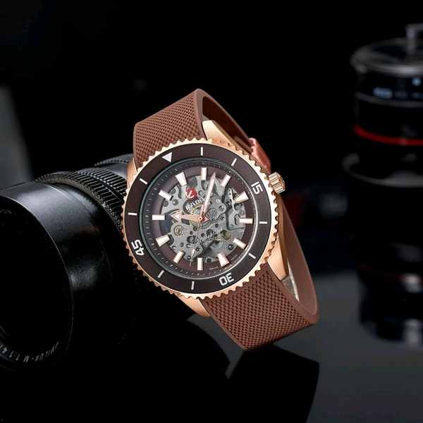 Analog Captain Cook 43mm Hot Selling Watch
