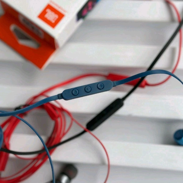 (Original) JBL Tune 310 Wired in-Ear Type C Headphones, Hi-Res Audio with Digital-to-Analog Converter, 3-Button EQ Preset Remote with Microphone, Tangle-Free Flat Cable, Compatible with USB-C Devices - Red