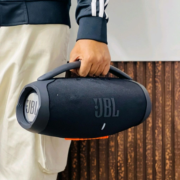 Boombox 3 Wireless Bluetooth Speaker With Rbg Light | Powerful Sound Quality With Heavy Bass | Lights Sync With Music
- Mix Color